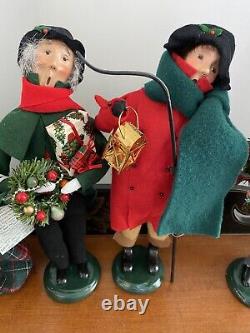 10 Bryers Choice Carolers Shoppers Advent Traditional