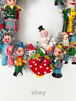 11 Vintage Kitsch Clown Wreath, Vtg & Retro Clowns, Wood KitschOrnament Wreath