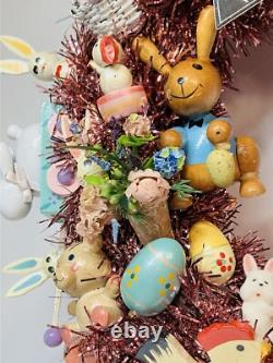 15.5 Vintage Wood Ornament Kitsch Wreath Easter Holiday Wreath Ornaments Bunny