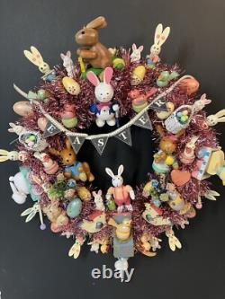 15.5 Vintage Wood Ornament Kitsch Wreath Easter Holiday Wreath Ornaments Bunny