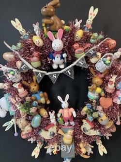 15.5 Vintage Wood Ornament Kitsch Wreath Easter Holiday Wreath Ornaments Bunny