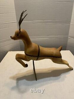 1962 MCM /Union 20 injection molded reindeer with original stand and antlers