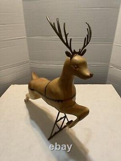 1962 MCM /Union 20 injection molded reindeer with original stand and antlers