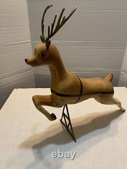 1962 MCM /Union 20 injection molded reindeer with original stand and antlers