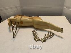 1962 MCM /Union 20 injection molded reindeer with original stand and antlers