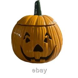 1975 Halloween Large Jack O Lantern Pumpkin Ceramic Orage with Lid 10 x 9