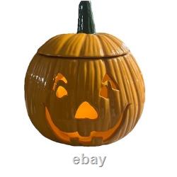 1975 Halloween Large Jack O Lantern Pumpkin Ceramic Orage with Lid 10 x 9