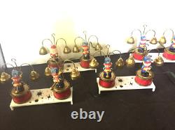 1991 Mr. Christmas Marching Band 35 Carols Songs Tested / Has Custom Stands