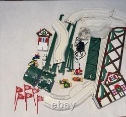 1992 Mr. Christmas Santa's Ski Slope Animated Ski Lift Christmas Plus Video