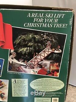 1992 Mr. Christmas Santa's Ski Slope Lift Snowman, Flags Skiers Complete Working