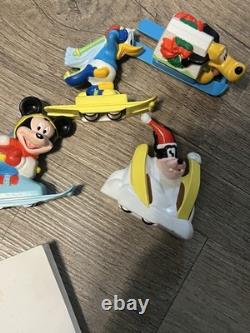 1993 Mr. Christmas Mickey's Ski Slope Tree Ski Lift With Video Link