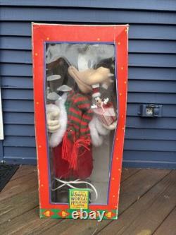 1994 Animated 30 Disney's Christmas Goofy Musical Motionette