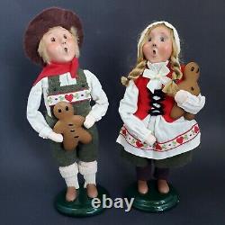 2 Byers Choice Carolers Hansel And Gretel 2011 Dolls Gingerbread Cookies Signed