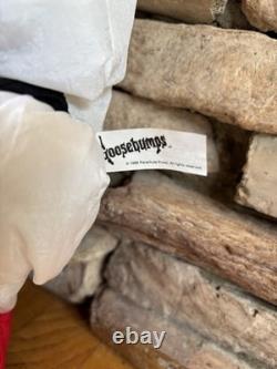 2 GOOSEBUMPS 1996 Curly The Skeleton Plush Halloween decoration R. L. Stine 24