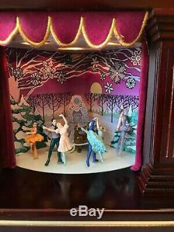 2005 Mr Christmas NUTCRACKER SUITE Wood Musical Animated Scenes Theater Box