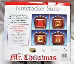 2005 Mr Christmas NUTCRACKER SUITE Wood Theatre Musical 4 Scenes 8 Songs with Box