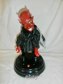 2010 NWT Animated Gemmy Grave Raver Devil Plays This is Why I'm Hot