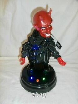 2010 NWT Animated Gemmy Grave Raver Devil Plays This is Why I'm Hot