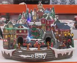 2018 Christmas Animated Holiday Musical Winter Village / Moving Train & 8 Songs