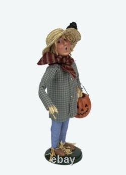 2022 Byers Choice Halloween Trick or Treat Scarecrow New Store Stock Autumn Fall