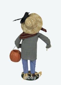 2022 Byers Choice Halloween Trick or Treat Scarecrow New Store Stock Autumn Fall