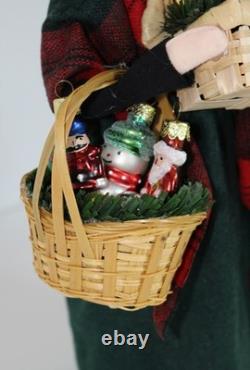 2023 Byers Choice Christmas Ornament Stall with 2024 Matching Carolers