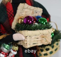 2023 Byers Choice Christmas Ornament Stall with 2024 Matching Carolers