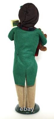 2023 Byers Choice Christmas Ornament Stall with 2024 Matching Carolers