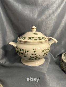 40 Pieces Of Royal Limited Holly Holiday Japan