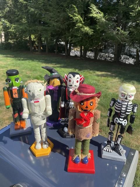 6 Vtg Halloween Nutcrackers! 2005 In Very Good Condition Spooky Seasonal Fun
