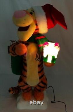 ANIMATED Disney Pooh TIGGER with Christmas LIGHTED Gift 22 TELCO Motion-ette RARE