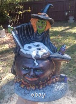 Awesome Handpainted Light up Ceramic Green Witch With Cauldron Awesome Handpainted Light up Ceramic Green Witch With Cauldron