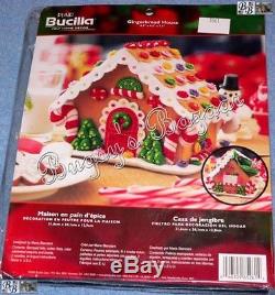 Bucilla GINGERBREAD HOUSE Felt Applique Christmas Decor Kit 2005 85261