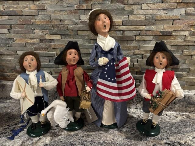 Byer's Carolers Set Of Williamsburg Collections