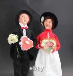 Byer's Choice 2020 Valentine Man & Woman 13 3/4