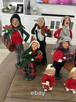 Byer's Choice Ltd Carolers (12 Carolers)