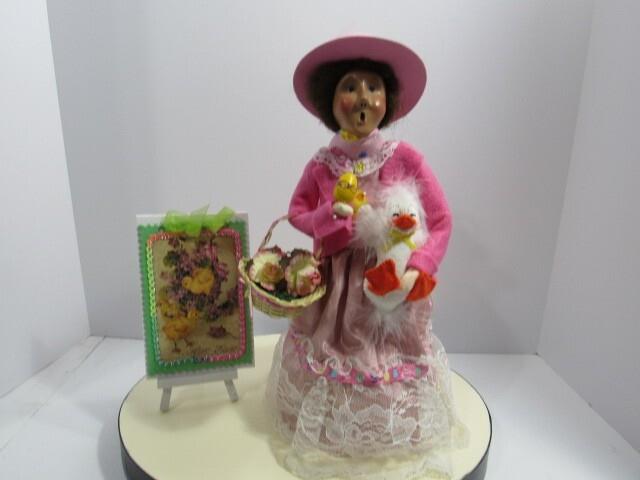 Byers Choice 1998 Easter Woman With Annalee Duck