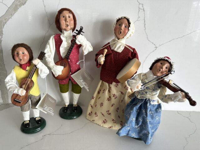 Byers Choice 2004/05 Colonial Tavern Williamsburg Balladeer Family, Tags, Signed