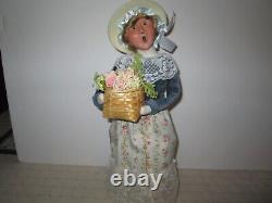 Byers Choice 2011 Special Edition Mother's Day Woman with Flowers New Signed