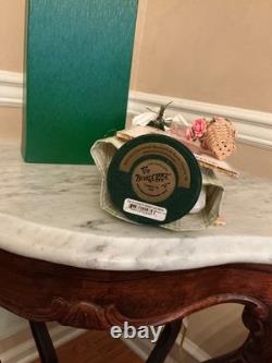 Byers Choice 2018 Melissa's Flower Shop Woman Rare & HTF