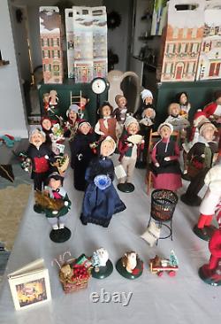 Byers Choice Carolers Christmas 28 different and accessories w some boxes NICE