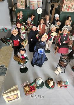 Byers Choice Carolers Christmas 28 different and accessories w some boxes NICE