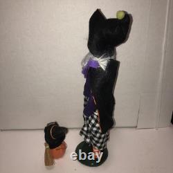 Byers Choice Carolers Halloween Smiling Jack O' Lantern Witch w Bats Lined Cape