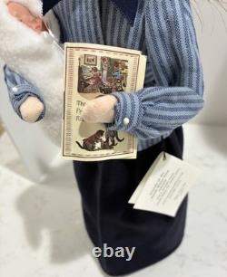 Byers Choice Carolers Rare North Wales library Exclusive Story Telller EXC