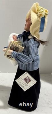 Byers Choice Carolers Rare North Wales library Exclusive Story Telller EXC