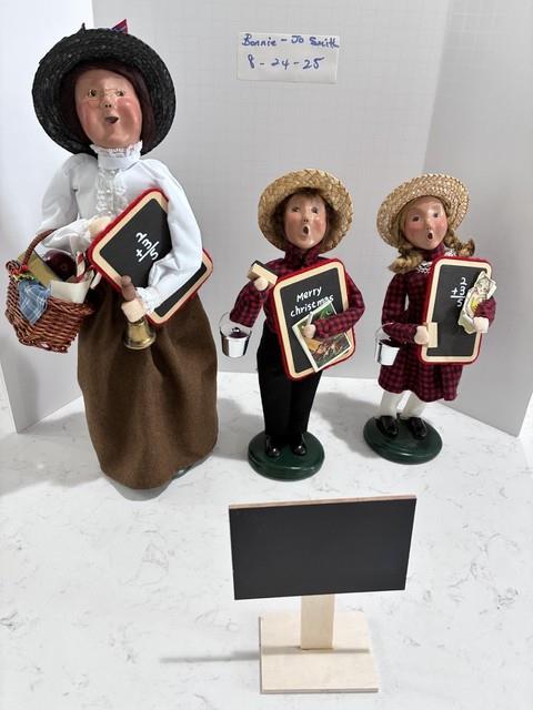 Byers' Choice Carolers Rare School Kids And Teacher Girl Signed By Joyce Exc