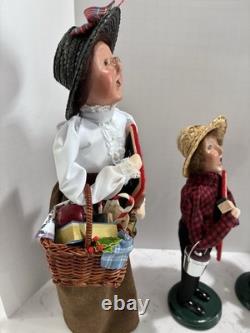 Byers' Choice Carolers Rare School Kids And Teacher Girl Signed By Joyce EXC