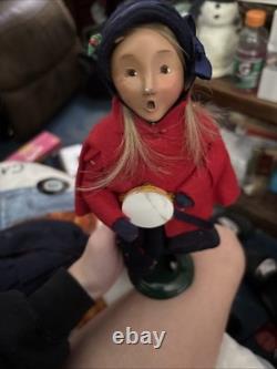 Byers Choice Carolers The Salvation Army Set