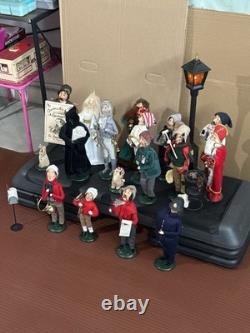 Byers Choice Christmas Scrooge Ghosts Carolers'86'96 Lot of 17 Characters Byers Choice Christmas Scrooge Ghosts Carolers'86'96 Lot of 17 Characters