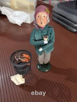 Byers Choice Christmas Scrooge Ghosts Carolers'86'96 Lot of 17 Characters Byers Choice Christmas Scrooge Ghosts Carolers'86'96 Lot of 17 Characters